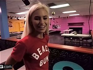 lil' teenager Kiara heads from skating rink to fellating boner